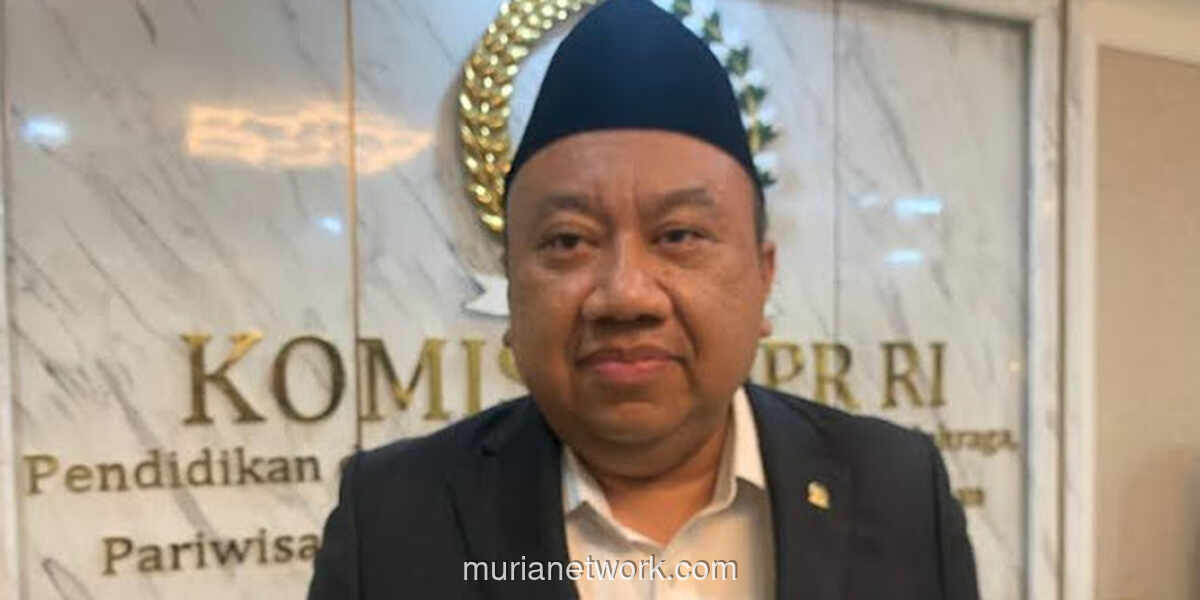 Prabowo Hentikan Tradisi Paksa Siswa Sambut Kunjungan Kerja