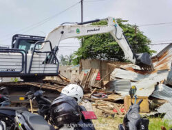 Gerbang Tol Karawang Barat Dibersihkan, 171 Bangunan Liar Diruntuhkan