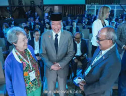 Jokowi Pilih Forum Global di Singapura Saat Gugatan Ijazah Menggantung di PN Surakarta