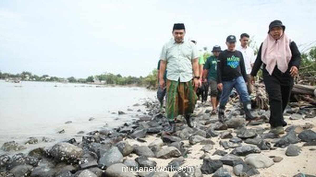 Gus Yasin Soroti Kondisi Pantai Jateng, Mangrove Jadi Andalan