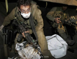 Serangan Israel Tewaskan Komandan Senior Hizbullah di Pinggiran Beirut