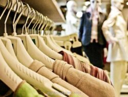 5 Inspirasi Mix and Match untuk Tampil Memukau di Hari Natal