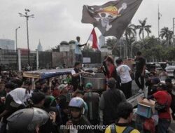 Mahasiswa Gugat MK, Minta Rakyat Bisa Copot Anggota DPR