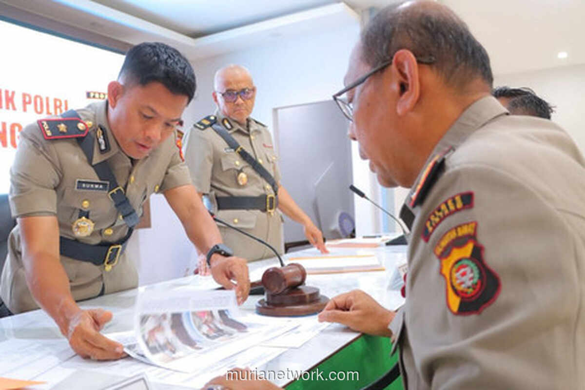 Polres Sintang Gelar Sidang Kode Etik untuk Anggota yang Mangkir Tugas