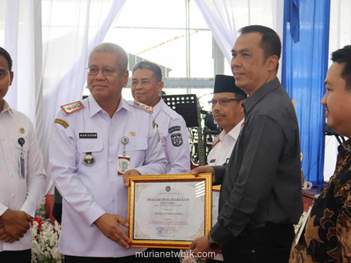 Polres Sambas Diganjar Penghargaan Tertinggi Imigrasi Atas Perangi Perdagangan Manusia