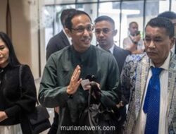 Hotman Paris Tinggalkan Nadiem di Tengah Prahara Kasus Chromebook