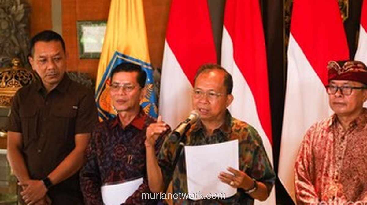 Gubernur Bali Paksa Bongkar Lift Kaca Rp 200 Miliar di Tebing Kelingking