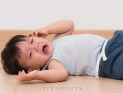 Tantrum di Tempat Umum? Ini Jurus Jitu Orang Tua untuk Tenangkan Anak