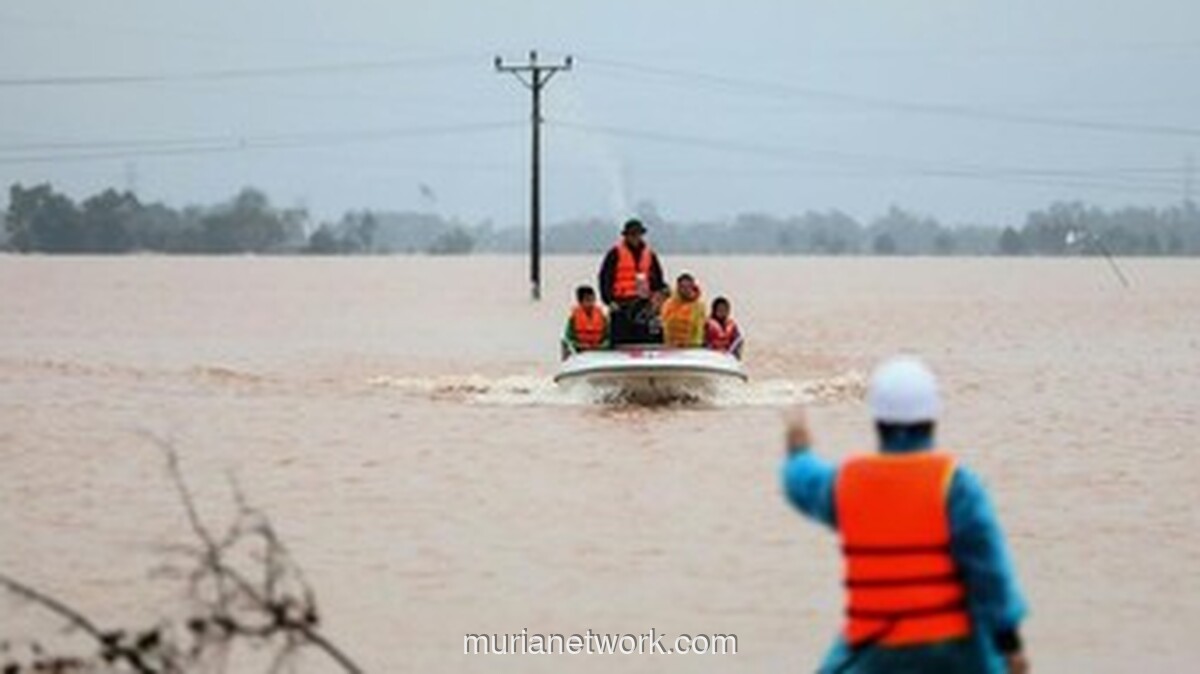 Banjir Vietnam Tengah Tewaskan 41 Jiwa, Pariwisata Lumpuh Total