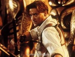 Brendan Fraser Ungkap Momen Ia Hampir Kenakan Jubah Superman