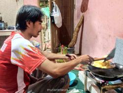 Senja di Desa Pendem dan Kisah Keripik Singkong yang Menggugah