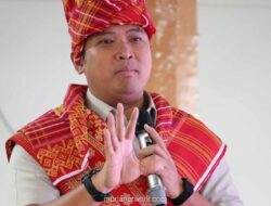 Wamentan Sudaryono Haru Dinobatkan Sebagai Marga Sitepu di Tanah Karo