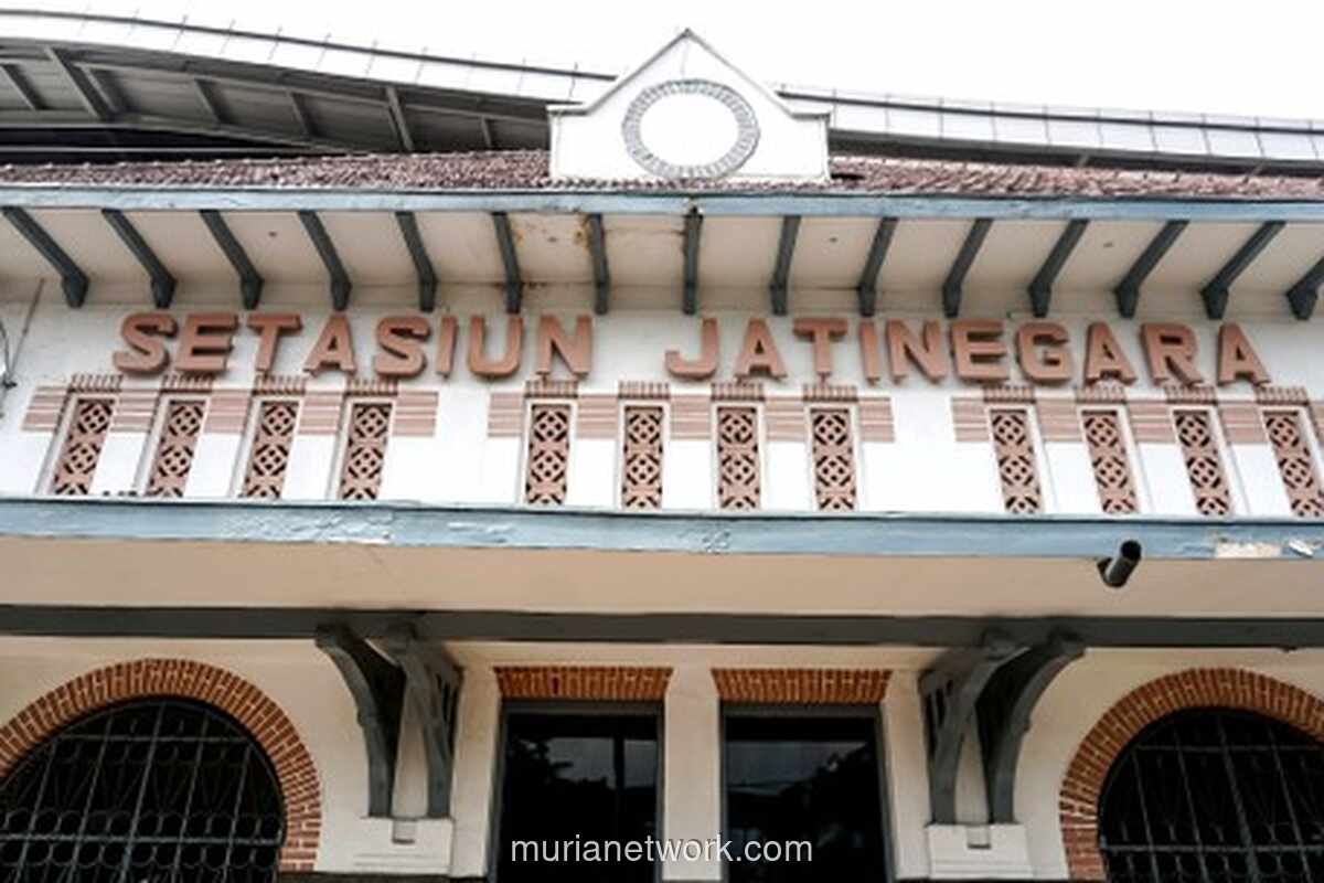 Mulai Desember 2025, Enam Kereta Jarak Jauh Tak Singgah Lagi di Stasiun Jatinegara
