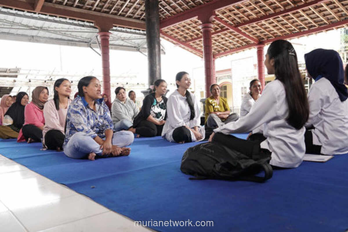 Perempuan Menggedor Batas: Dari Dapur ke Pucuk Komando Ekonomi Keluarga
