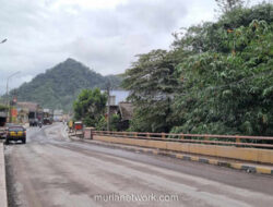 Kegelisahan di Lereng Semeru: Aktivitas Kembali Bergeliat di Bawah Bayang Awan Panas