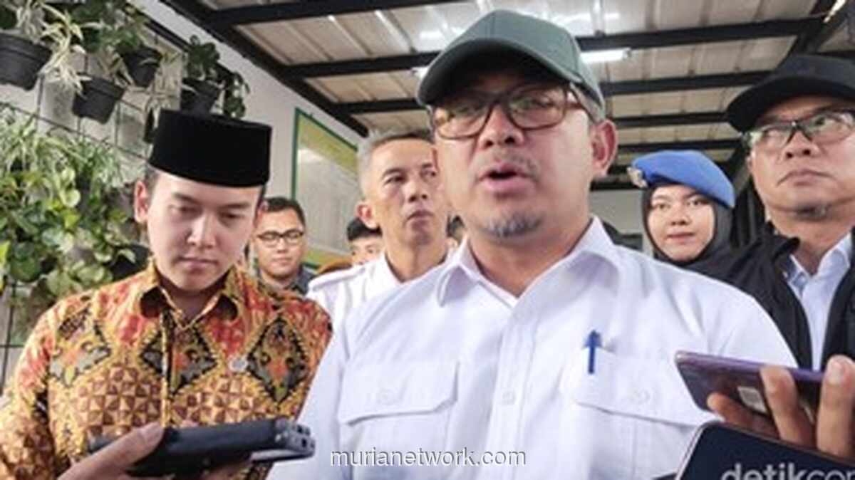 Farhan Bantah Perintahkan Murid SD Nunggu 5 Jam, Janji Turun Langsung ke Sekolah