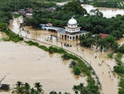 Duka Banjir dan Pesan Nabi: Saat Menolong Sesama, Allah Pasti Balas dengan Pertolongan