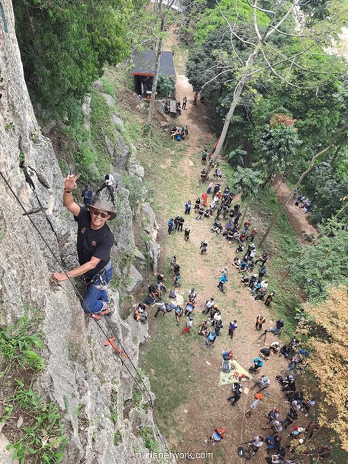 Kaki Tebing 125 dan Kenangan yang Tak Lekang di Citatah
