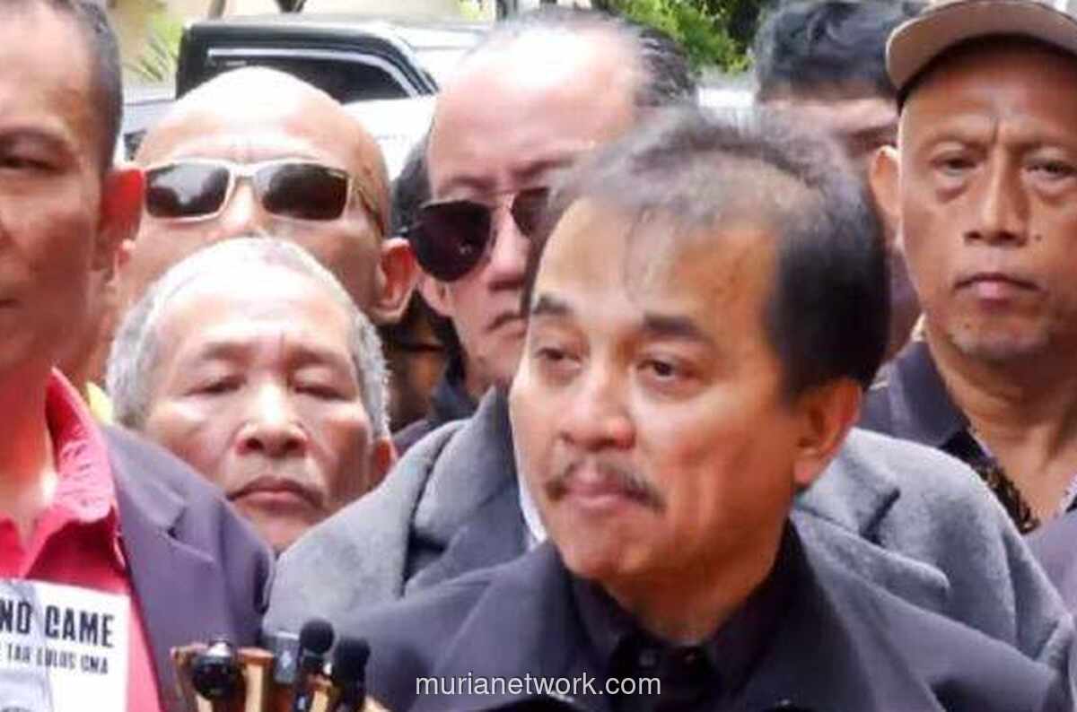 Roy Suryo Dicekal ke Luar Negeri, Diizinkan Jalan-jalan ke Bali