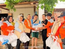 Banjir Dadok Tunggul Hitam Rendam Rumah hingga Atap, Politikus Gerindra Turun Bagikan Ribuan Nasi Bungkus