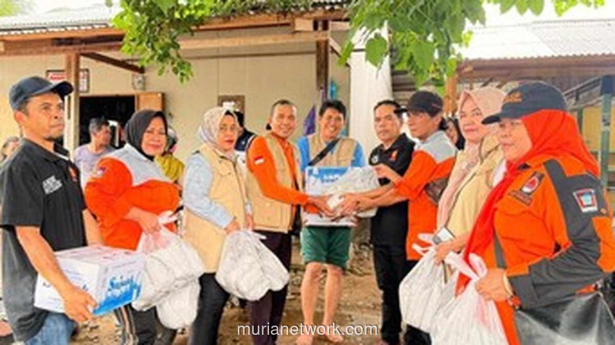 Banjir Dadok Tunggul Hitam Rendam Rumah hingga Atap, Politikus Gerindra Turun Bagikan Ribuan Nasi Bungkus