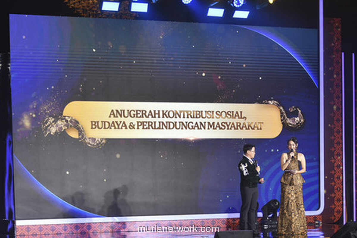 Gus Ipul Dianugerahi Gelar Tokoh Penggerak Sekolah Rakyat di Detikcom Awards