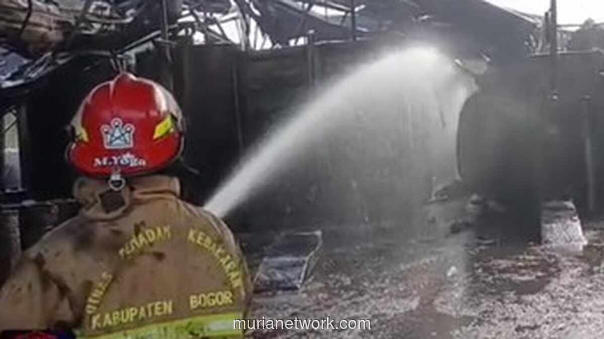 Kobaran Api di Gudang Oli Bogor Akhirnya Reda Setelah 13 Jam