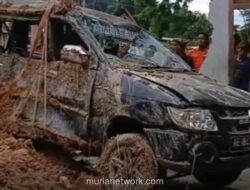 Pulungan Porak-Poranda Diterjang Longsor, Dua Rumah dan Tiga Mobil Tertimbun
