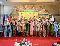 Bazar Amal WIC Angkat Karya Lokal, Tri Tito Karnavian Soroti Kolaborasi dengan UMKM