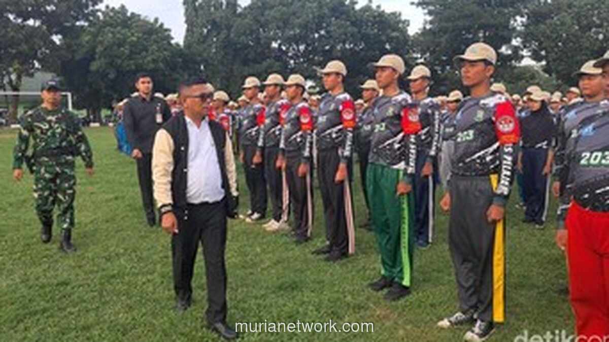 Gubernur Banten Andra Soni Kirim Siswa Bandel ke Barak Militer
