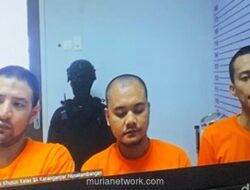 Ammar Zoni Berurai Air Mata di Sidang, Rindu Bisa Dengar Suara Anak