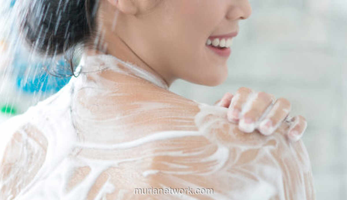 Ritual Mandi yang Salah, Ternyata Pemicu Utama Kulit Kering