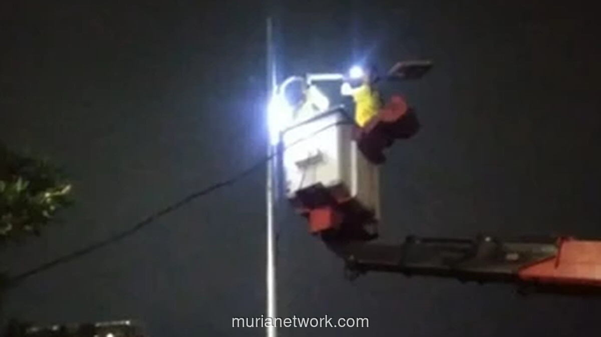 Lampu LED Dinyalakan di Taman Daan Mogot untuk Usir Praktik Prostitusi Gelap
