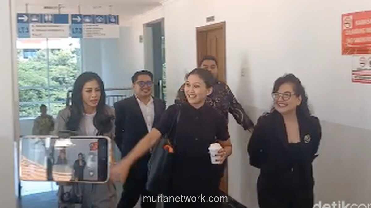 Marissa Anita dan Gugatan Cerai: Suara Perlawanan atas Beban Kesempurnaan Seorang Ibu