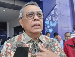 Wali Kota Tangsel Bantah Isu Pengadaan Mobil Tesla sebagai Kendaraan Dinas