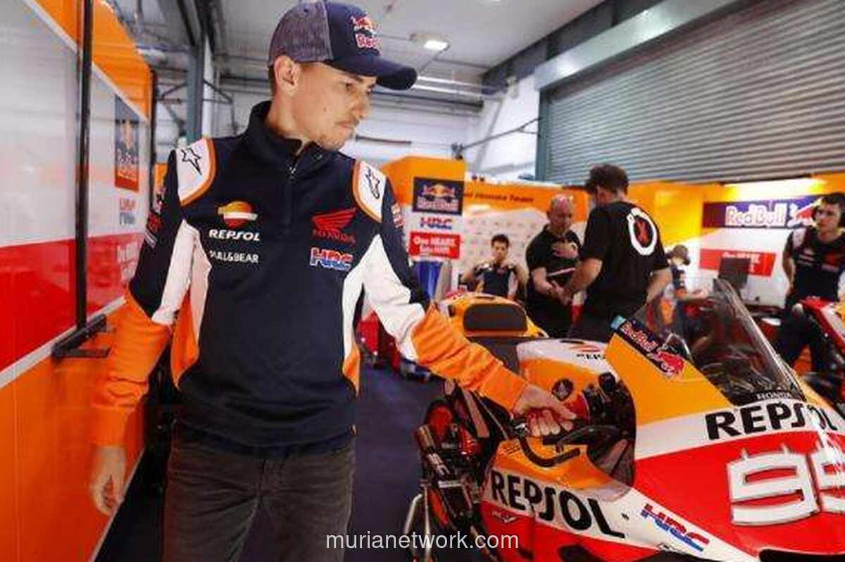Cedera Parah Paksa Lorenzo Tutup Buku Karier MotoGP Lebih Awal