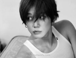 Kolaborasi Maut Yeonjun TXT dan Daniela KATSEYE dalam Let Me Tell You