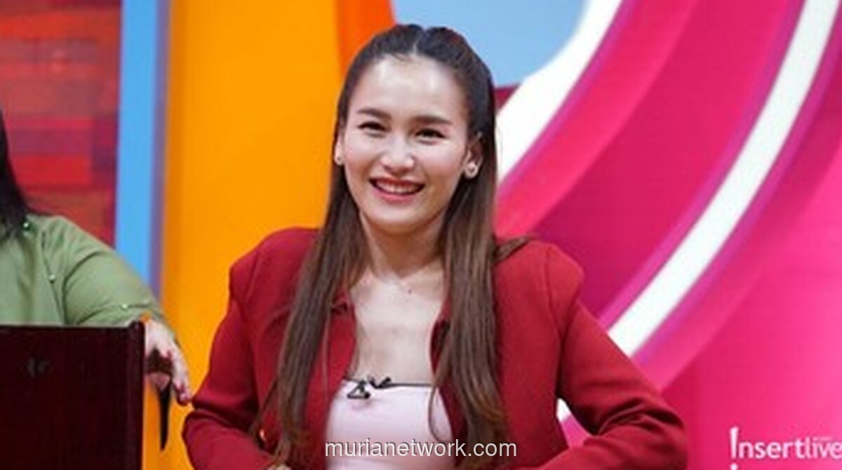 Ayu Ting Ting Santai Hadapi Tudingan Mesin ATM Keluarga