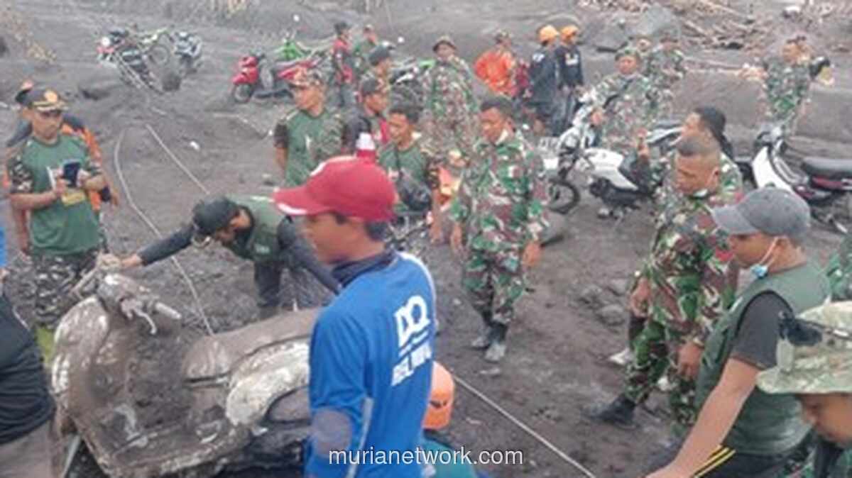 Warga Pronojiwo Bertahan di Pengungsian, Ancaman Lahar Dingin Masih Membayangi