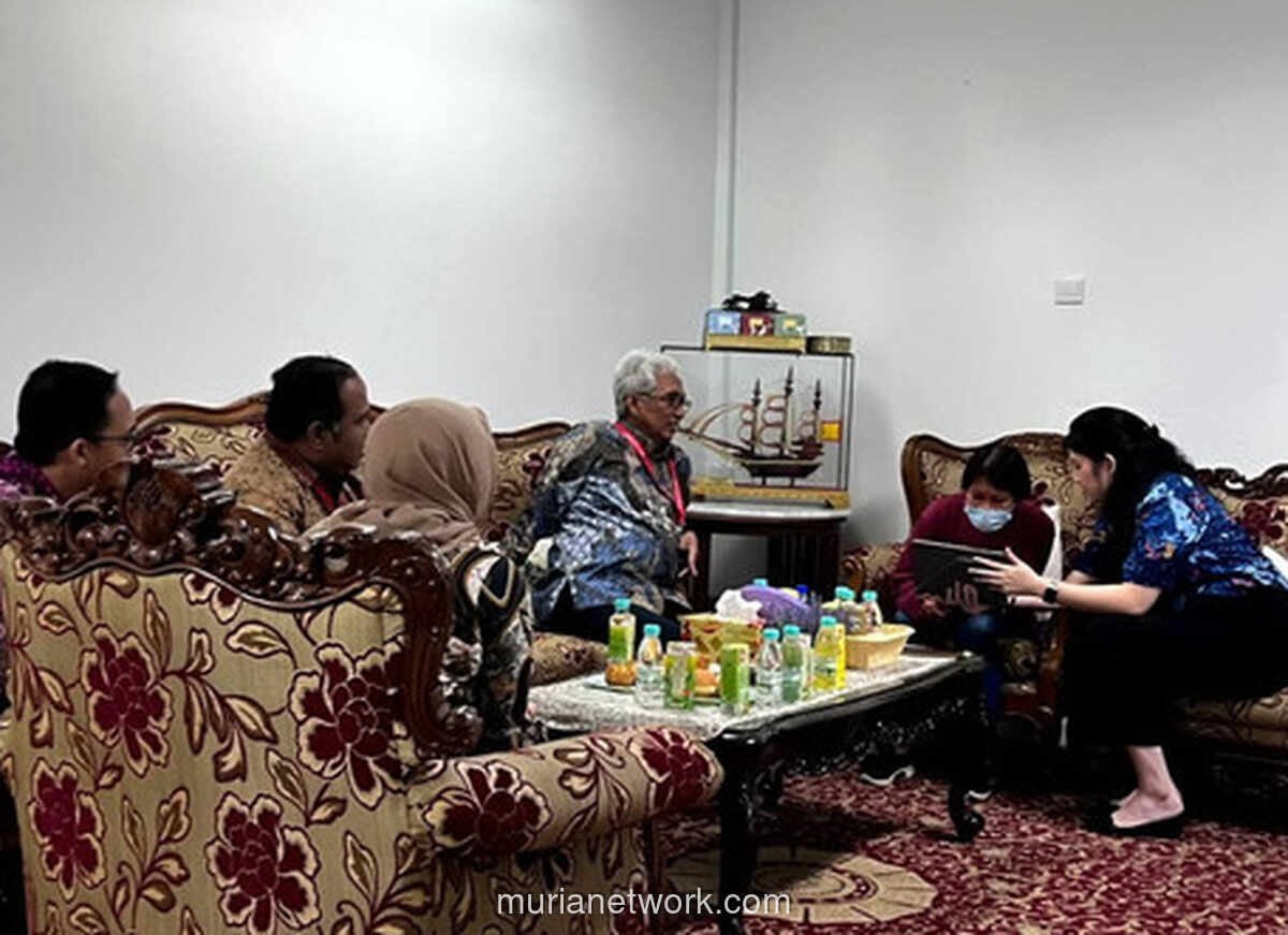 21 Tahun Jadi Budak di Negeri Jiran, Tangis Ibu Ini Pecah Saat Jumpa Virtual dengan Cucu