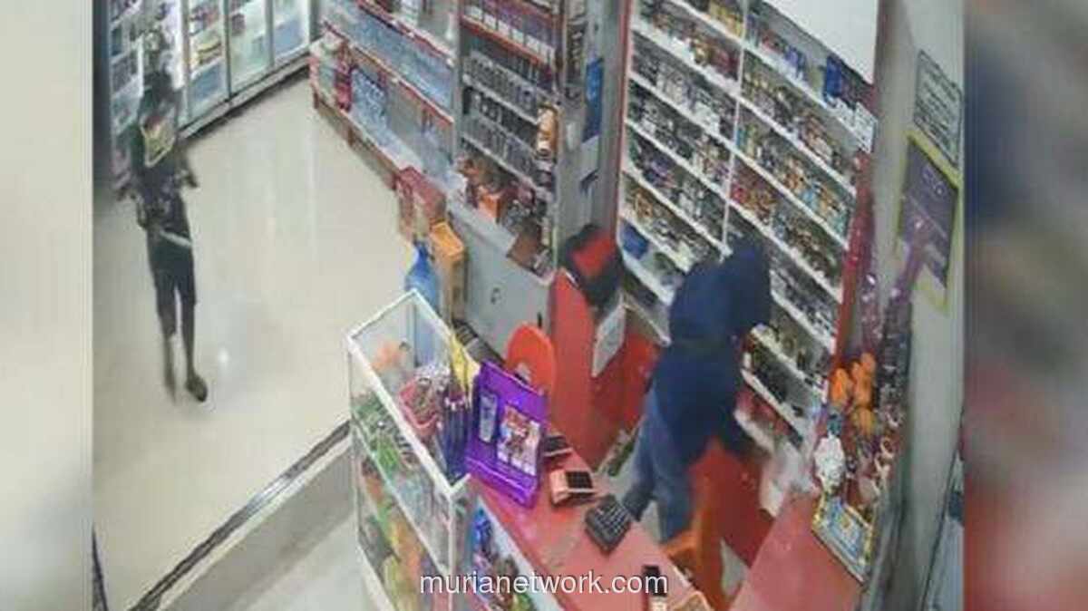 Dua Bertopeng Gasak Minimarket di Sidrap, Rp10 Juta Ludes Dibawa Kabur