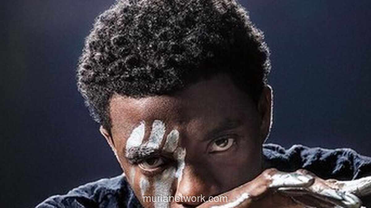 Sepatu Usang Chadwick Boseman dan Pesan Abadi untuk Sang Istri