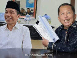 Denny Indrayana Soroti Sikap Jokowi yang Ogah Pamer Ijazah Asli