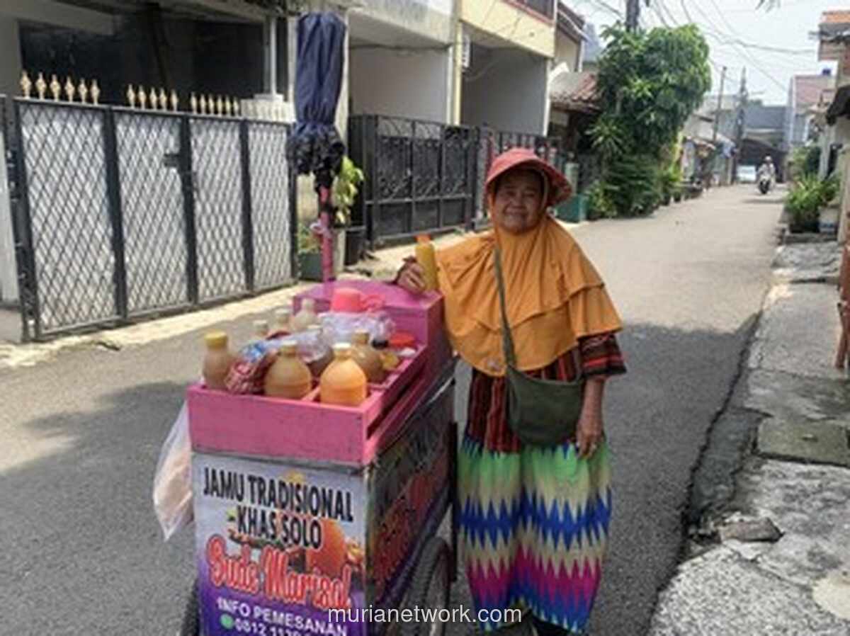 Jamu Warisan Sumiati Kembali Dikenang Anak Muda di Sudut Pancoran
