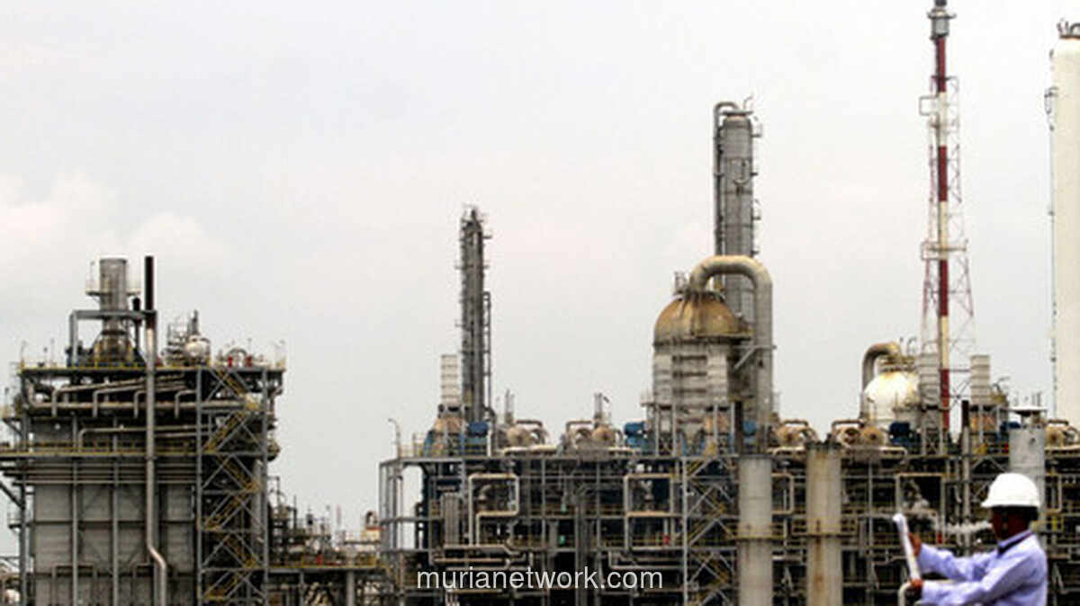 Chandra Asri Suntik Rp 12,5 Triliun untuk Akuisisi SPBU Esso di Singapura