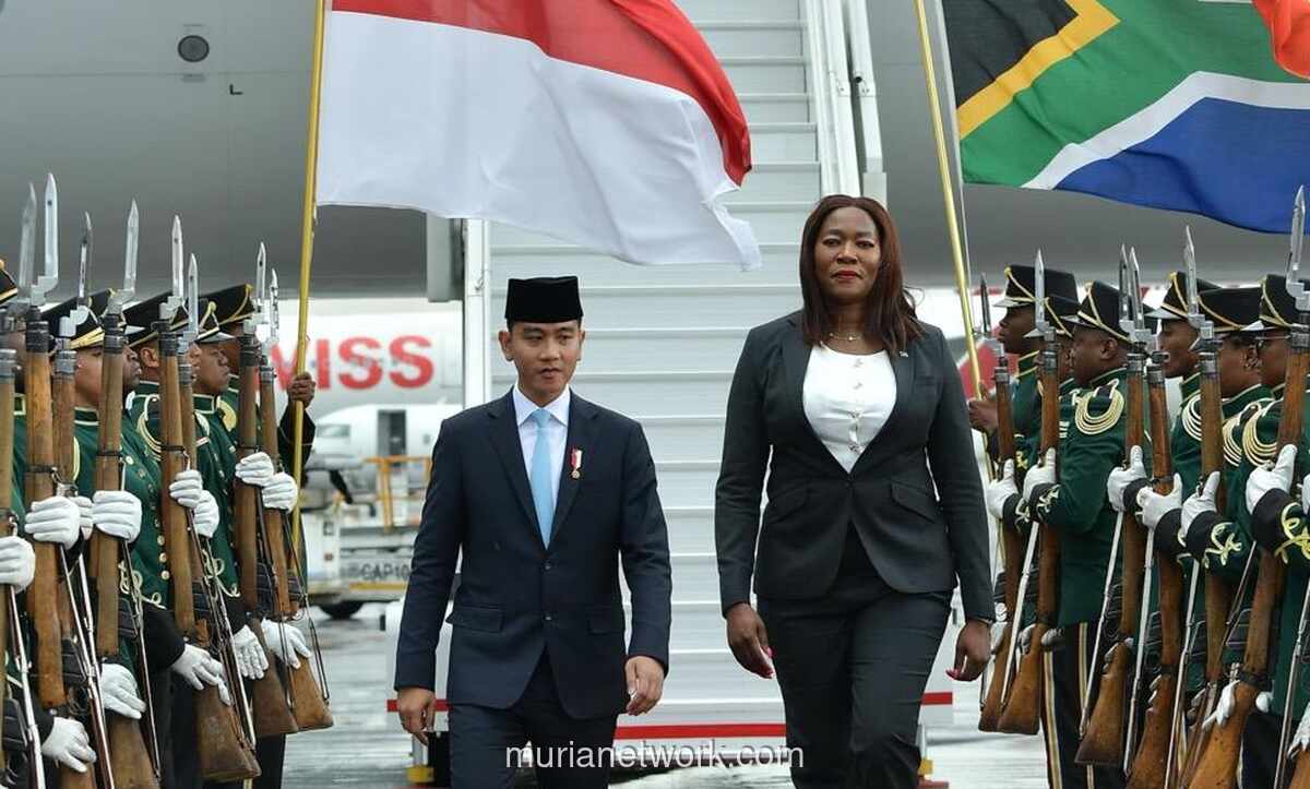 Gibran Disambut Tarian Pantsula yang Enerjik di Bandara Afrika Selatan