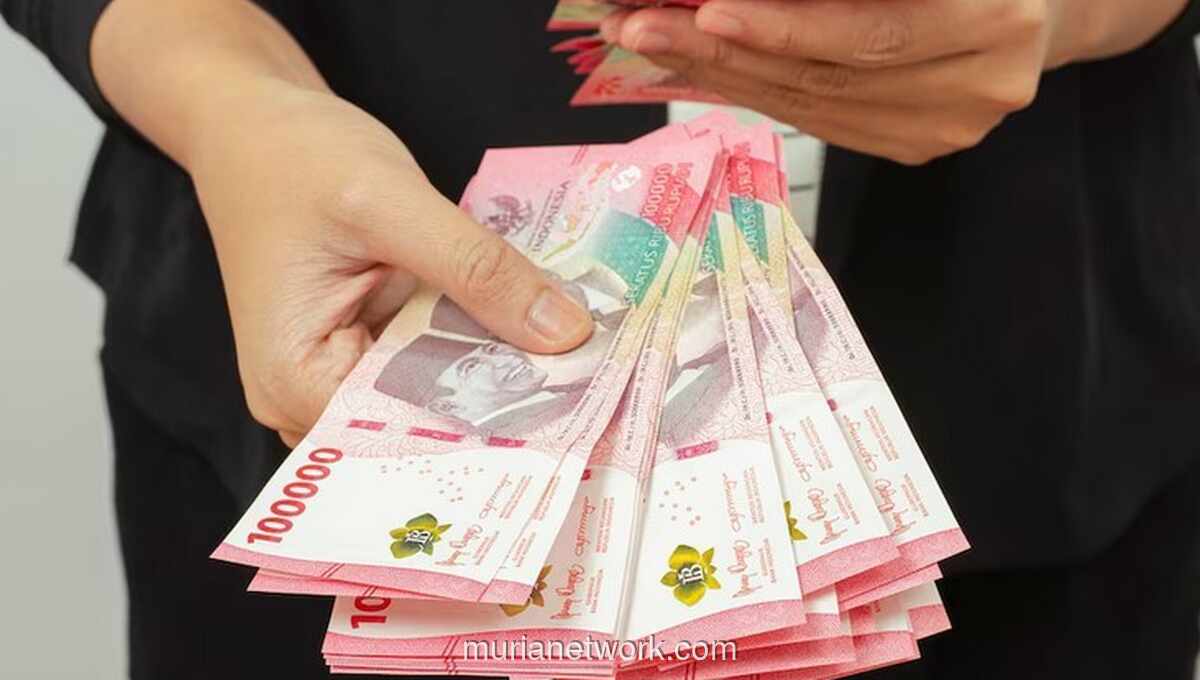 Rupiah Merangkak Naik di Tengah Badai Sentimen Global