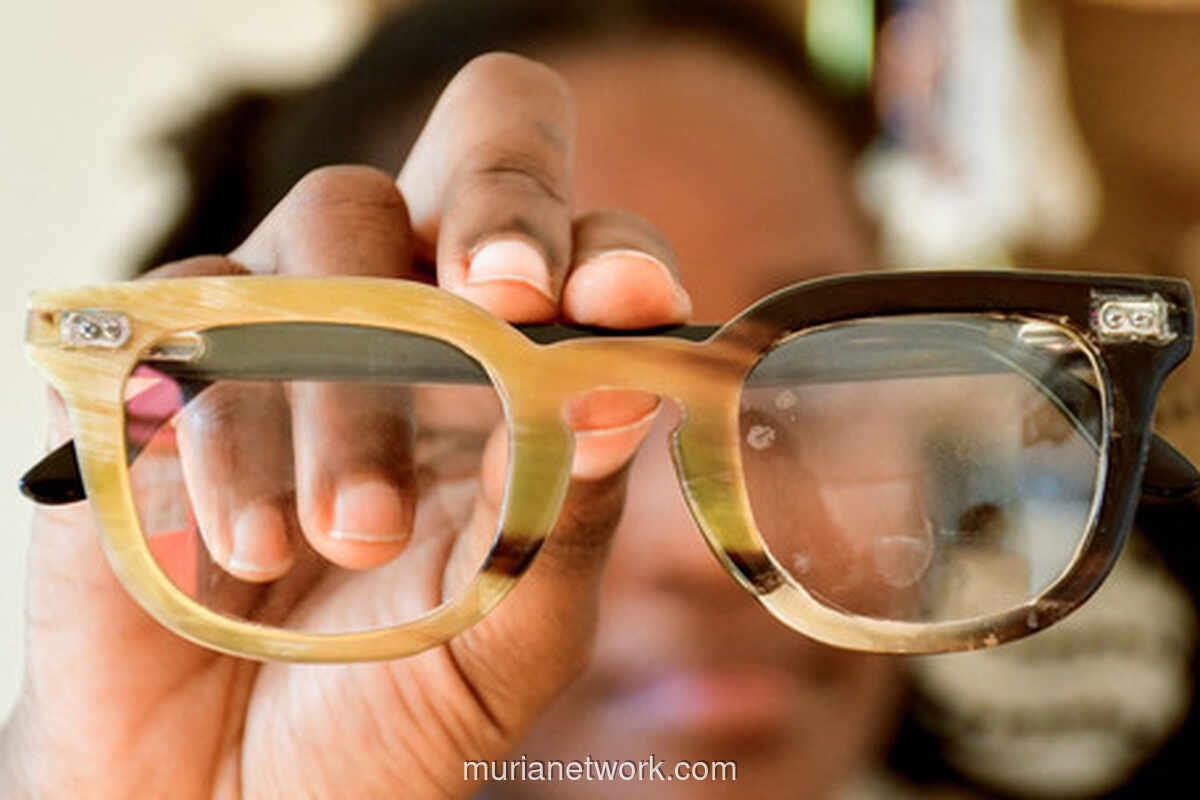 Dari Limbah Tanduk Sapi, Uganda Lahirkan Kacamata Visioner untuk Rakyat