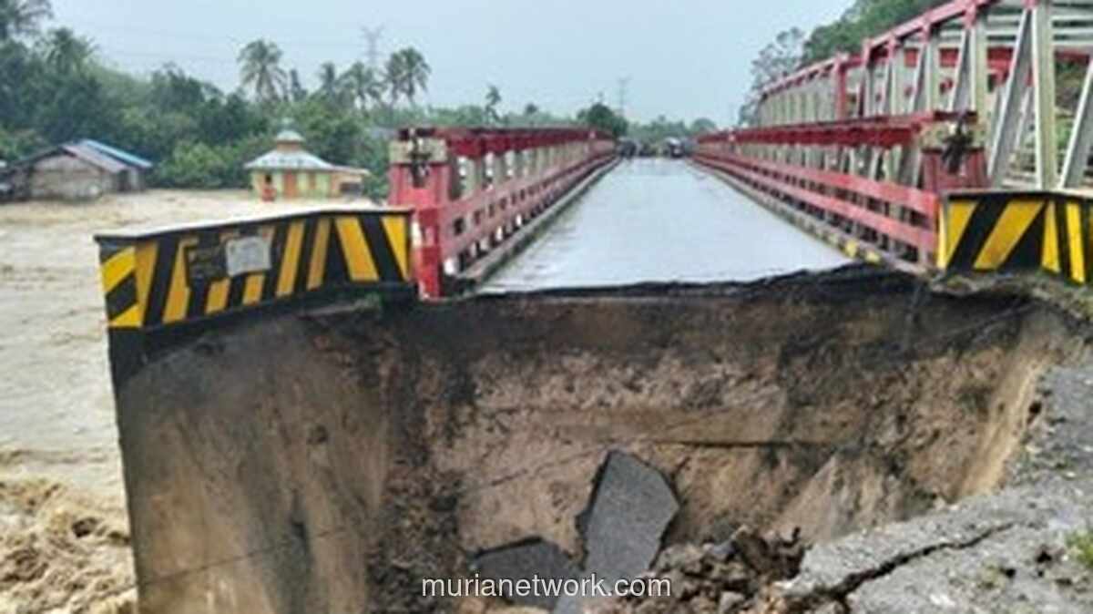 Tapanuli Utara Terisolasi, Jembatan Nasional Ambruk Diterjang Banjir dan Longsor