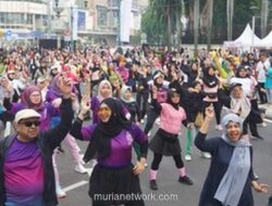 Meriahnya CFD HI, Booth Marshmallow Ini Ludes Terjual Sebelum Siang